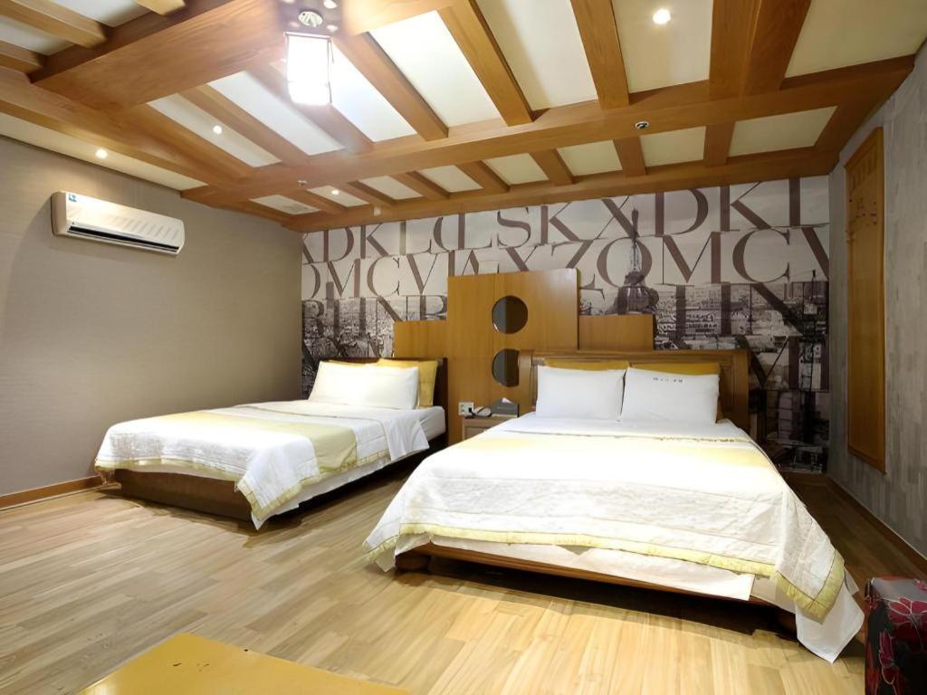 Hotel Head-One Uijeongbu Exterior photo